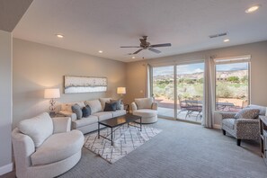 House, Multiple Beds, Mountain View (18th Fairway to Heaven) | Living area | Flat-screen TV, DVD player - 18th Fairway to Heaven (St. George)