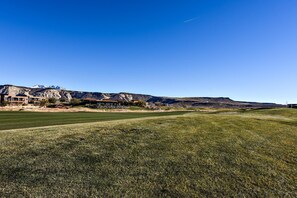 Casa, varias camas, vista a la montaña (Fairway Oasis) | Golf
