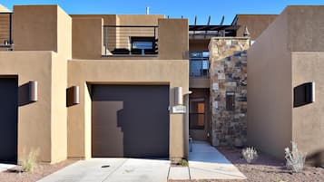 House, Multiple Beds, Mountain View (Fairway Oasis) | Exterior