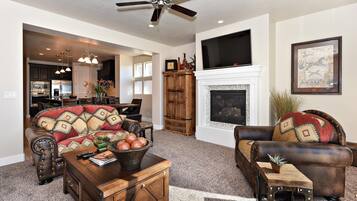 House, Multiple Beds, Mountain View (The Painted Horse) | Living area | Flat-screen TV, DVD player, ping pong