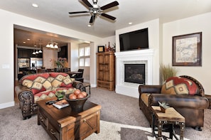 House, Multiple Beds, Mountain View (The Painted Horse) | Living area | Flat-screen TV, DVD player, table tennis