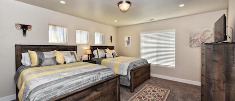 Hus - flera sängar - utsikt mot bergen (The Painted Horse) | 4 sovrum, strykjärn/strykbräda, gratis wi-fi och sängkläder