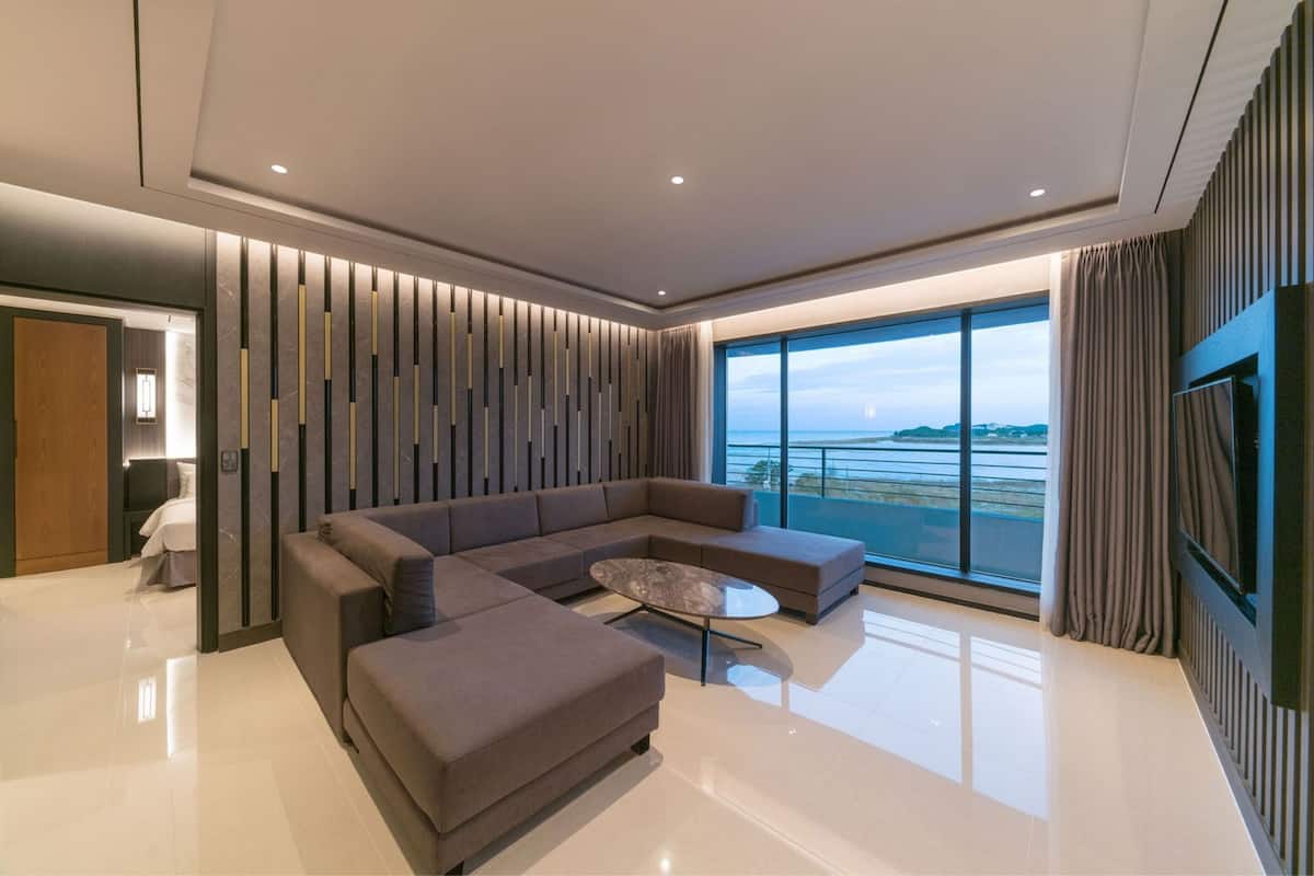 2 bedrooms, blackout drapes, free WiFi, bed sheets