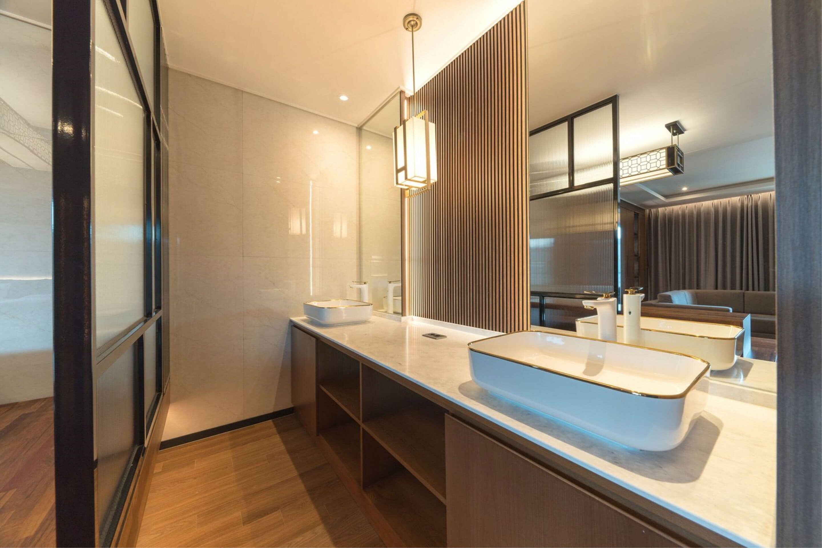 2 bedrooms, blackout curtains, free wifi, bed sheets