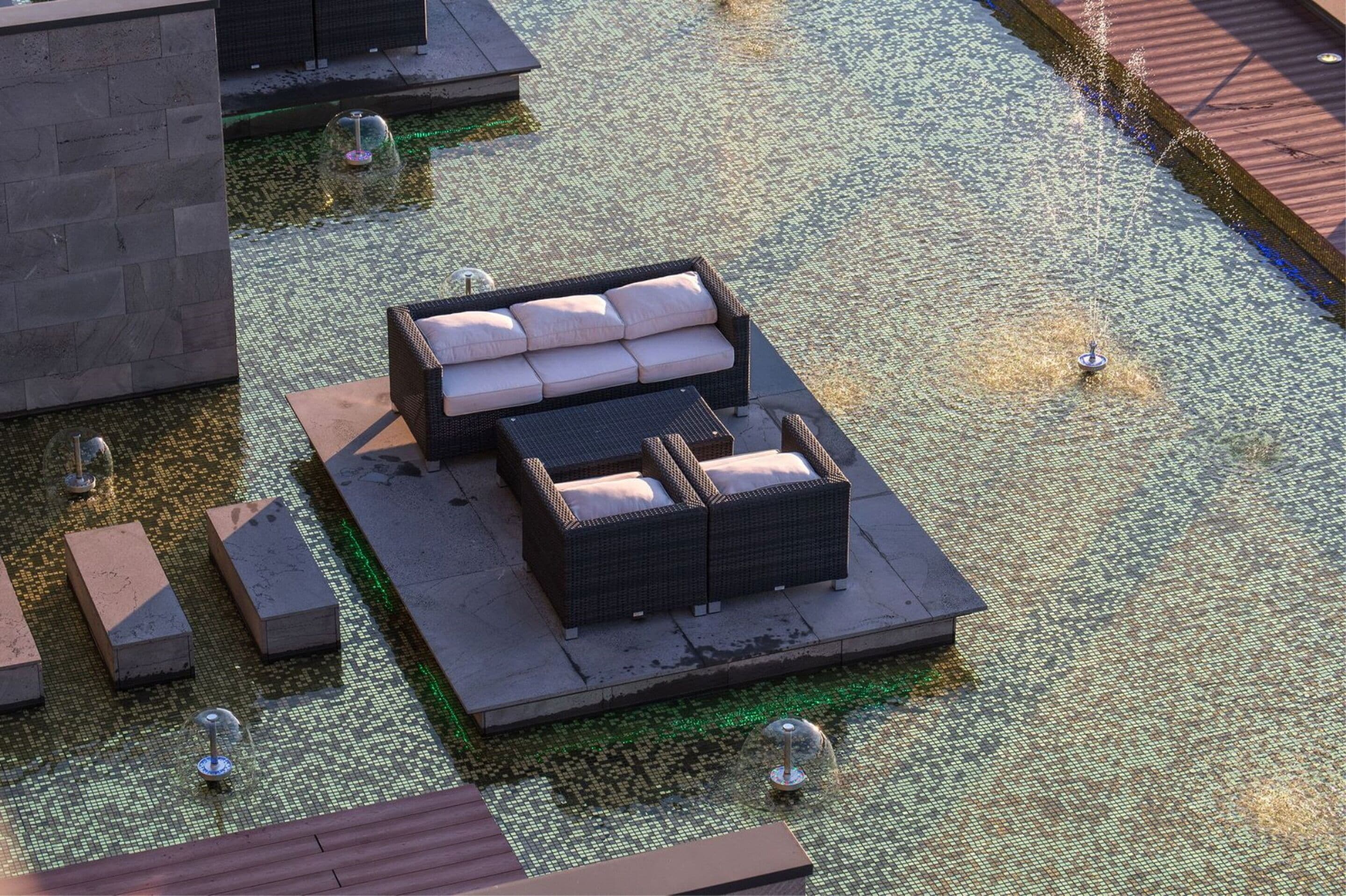 2 bedrooms, blackout curtains, free wifi, bed sheets