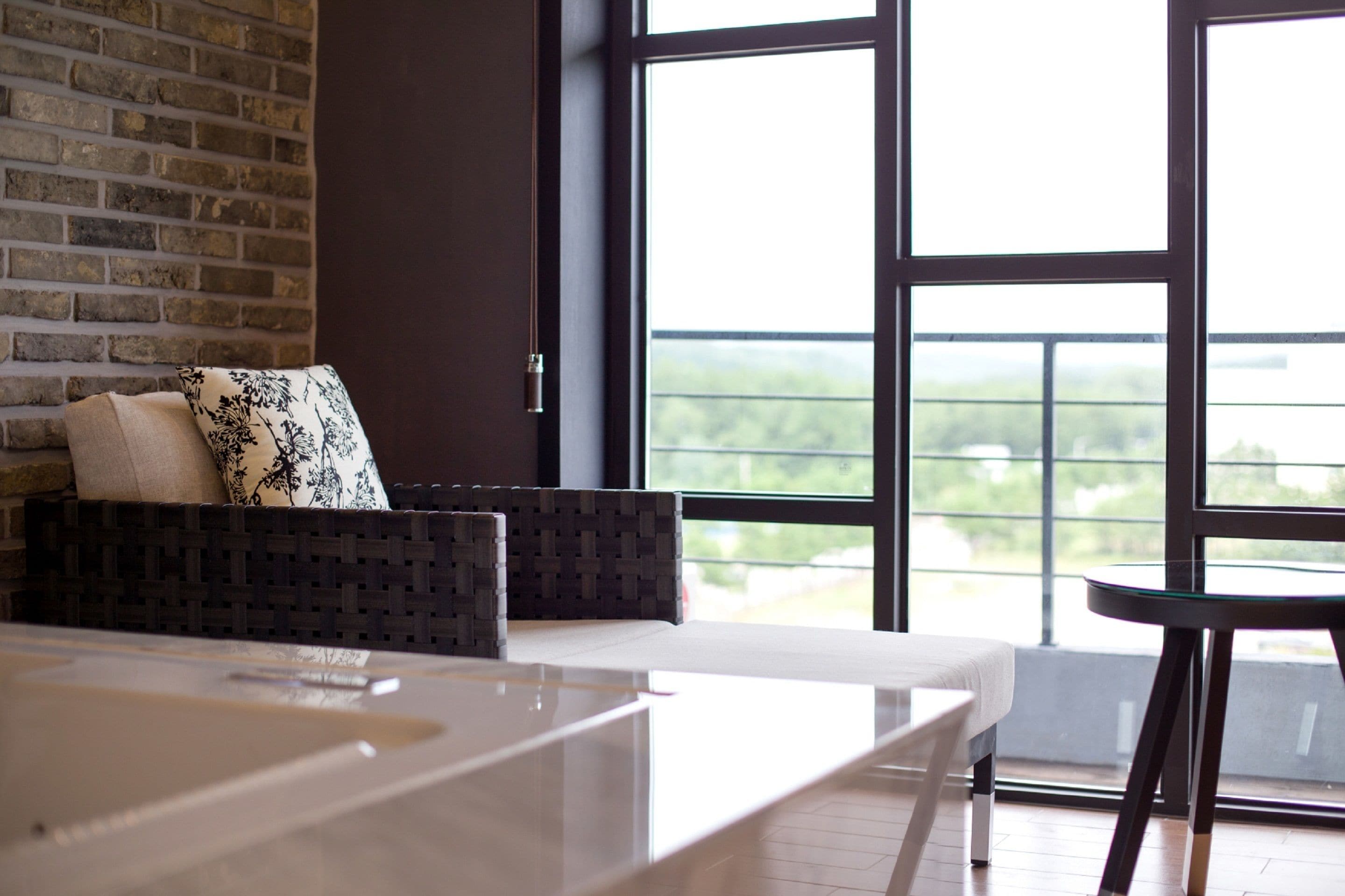 2 bedrooms, blackout curtains, free wifi, bed sheets