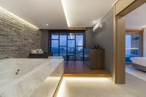 2 개의 침실, 암막 커튼, 무료 WiFi, 침대 시트