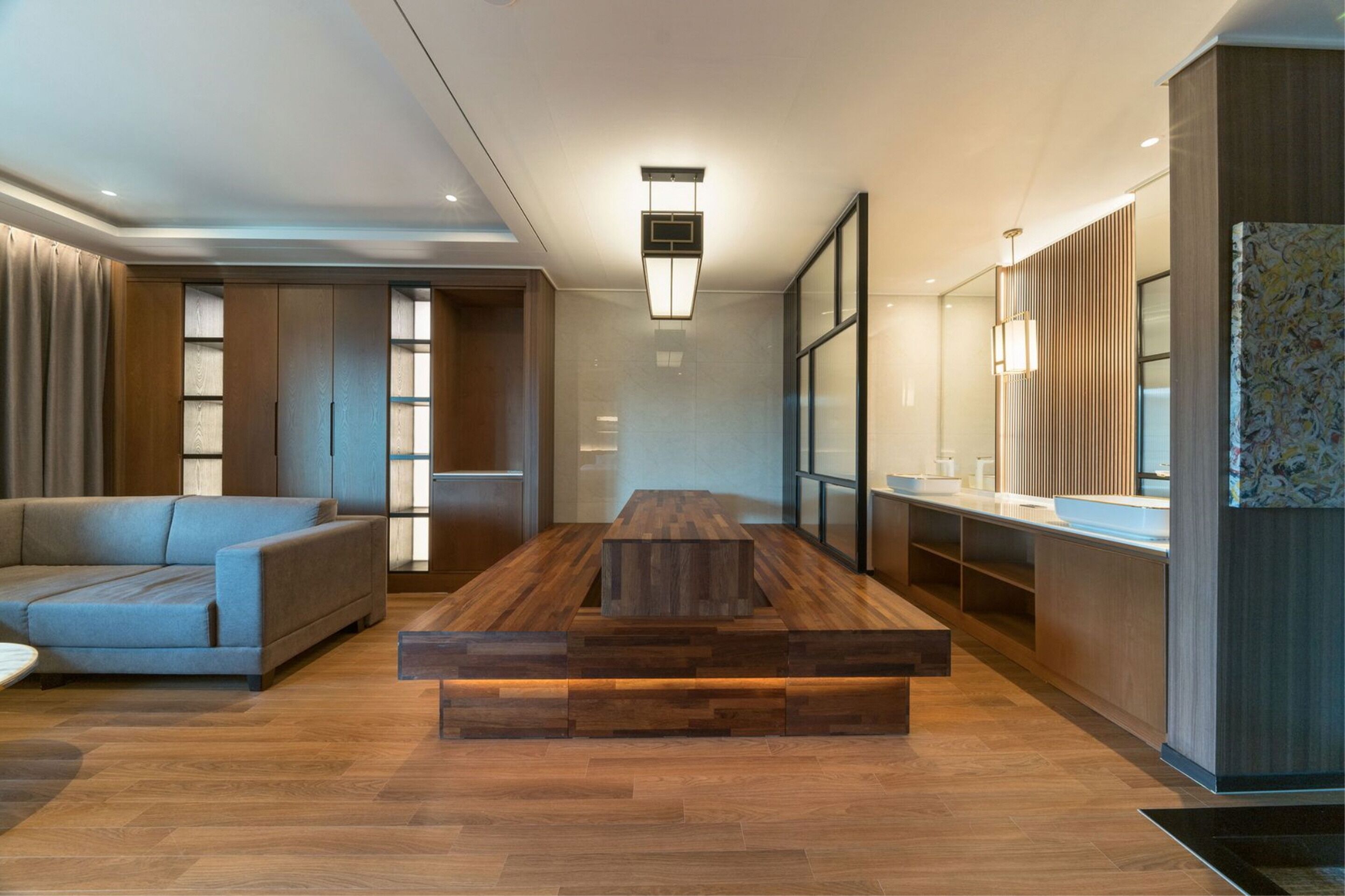 2 bedrooms, blackout curtains, free wifi, bed sheets