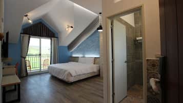 Bureau, rideaux occultants, chambres insonorisées, draps fournis