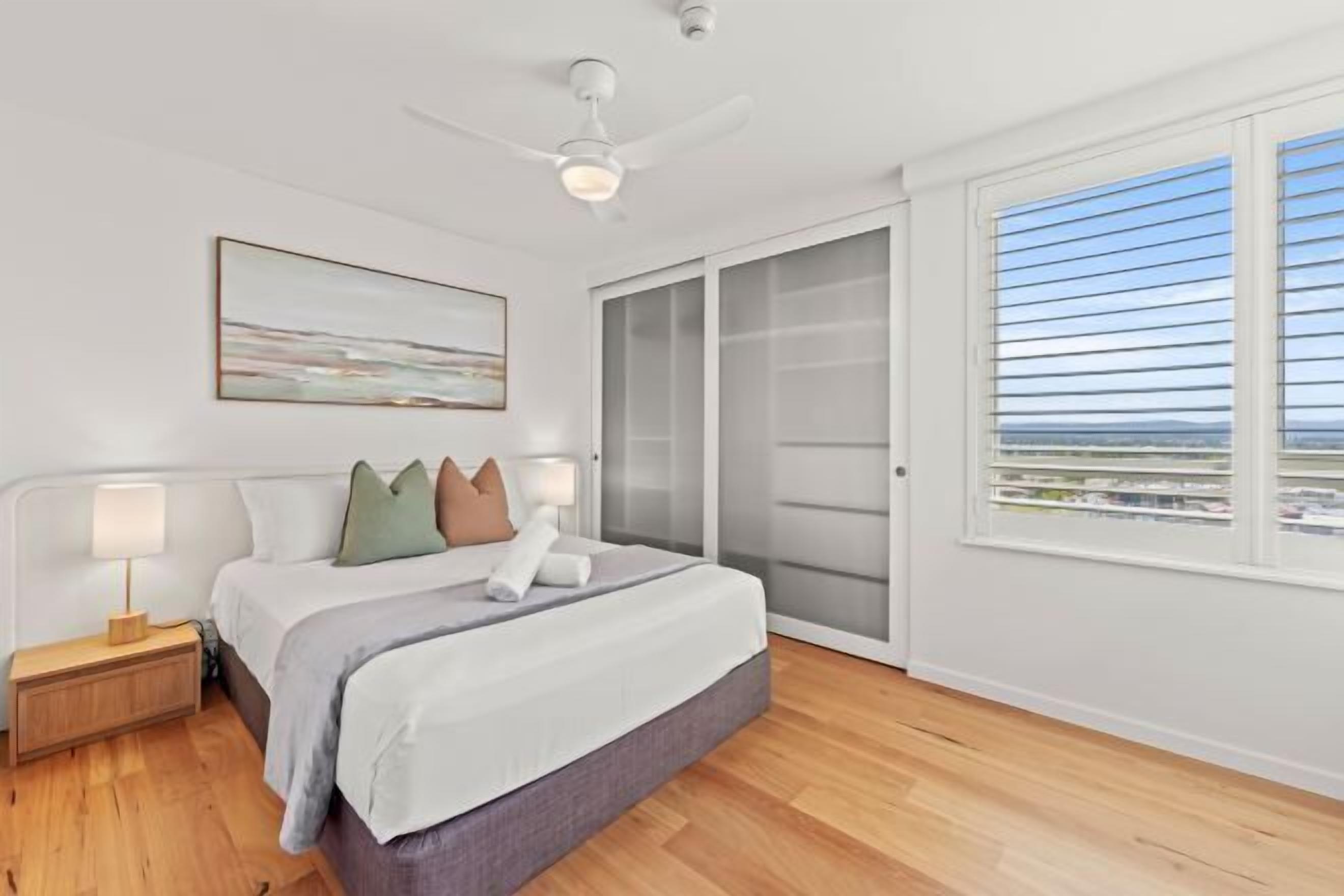 Individually decorated, individually furnished, laptop workspace