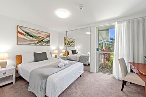 1 habitación, decoración personalizada y muebles diferentes 