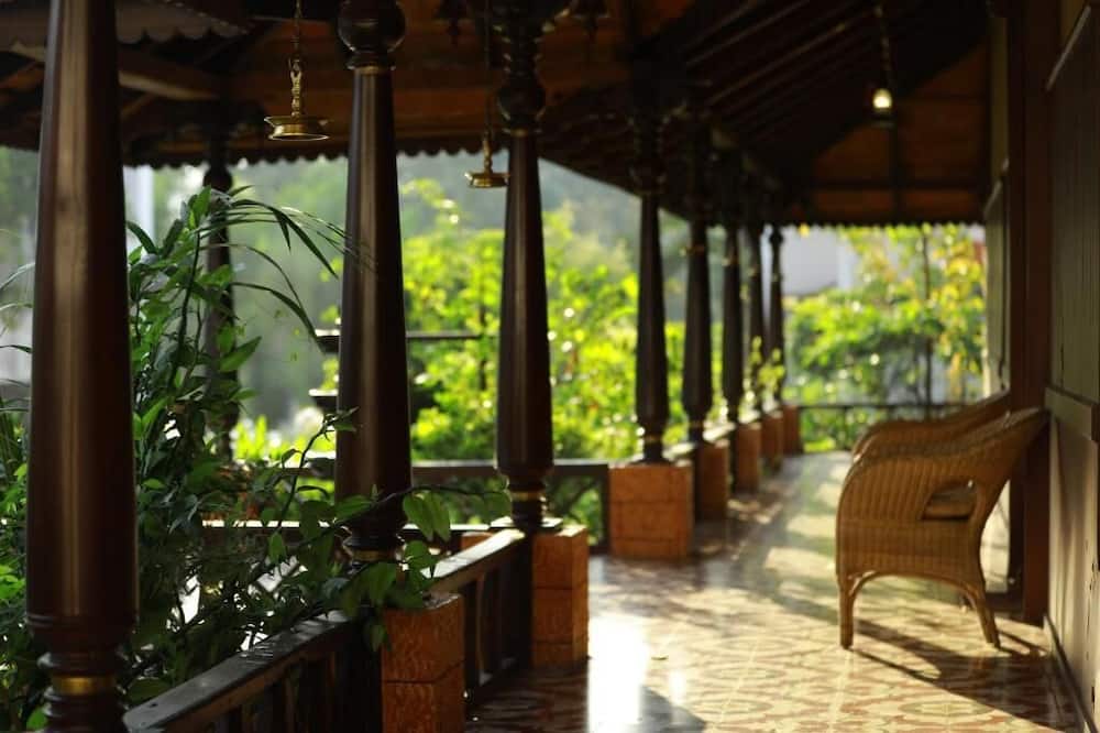 Broad Bean Resort & Spa