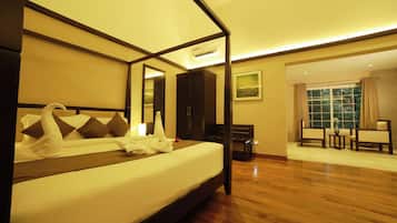 Honeymoon Suite | Soundproofing, iron/ironing board, free WiFi