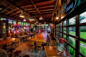 Daily buffet breakfast (THB 300 per person)