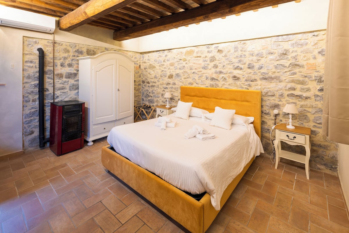 Quadruple Room | 1 bedroom, Egyptian cotton sheets, premium bedding, minibar