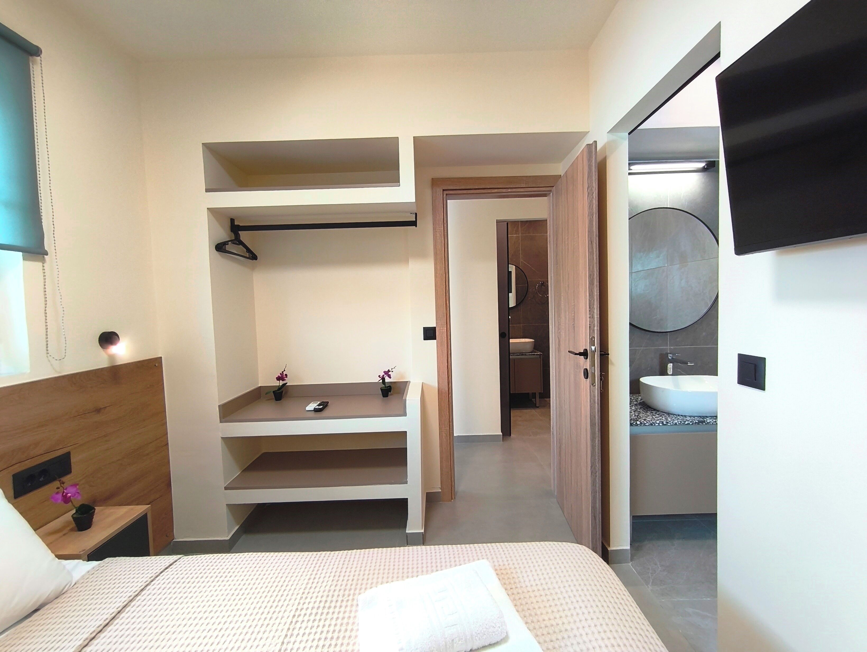 DELUXE-APARTMENT-2 BEDROOM-2 BATHROOMS- VILLAGE-MOUNTAIN VIEW | Seprai premium, bantalan ekstra lembut, dan didekorasi berbeda-beda