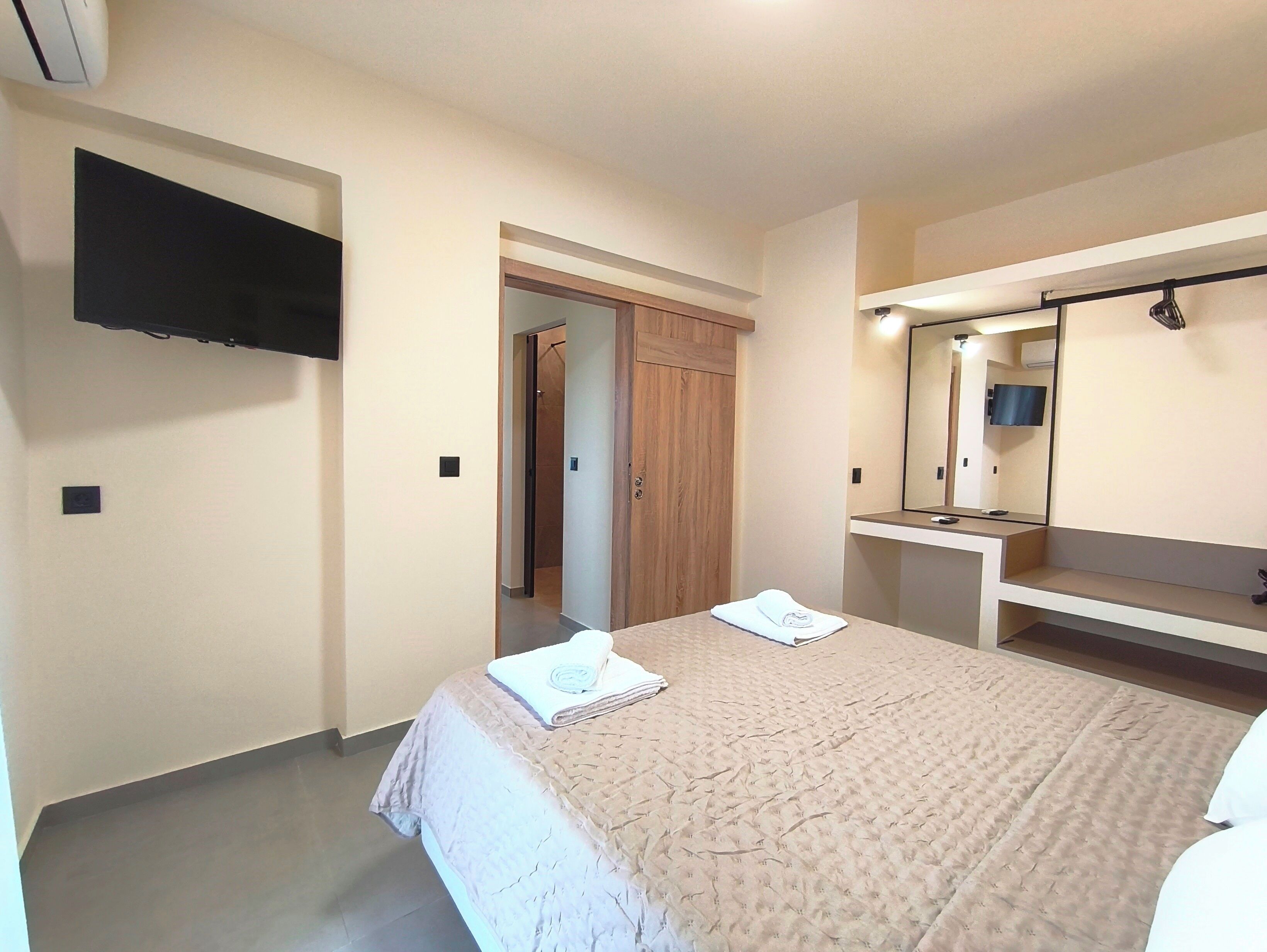 DELUXE-APARTMENT-2 BEDROOM-2 BATHROOMS- VILLAGE-MOUNTAIN VIEW | Hochwertige Bettwaren, Pillowtop-Betten, individuell dekoriert