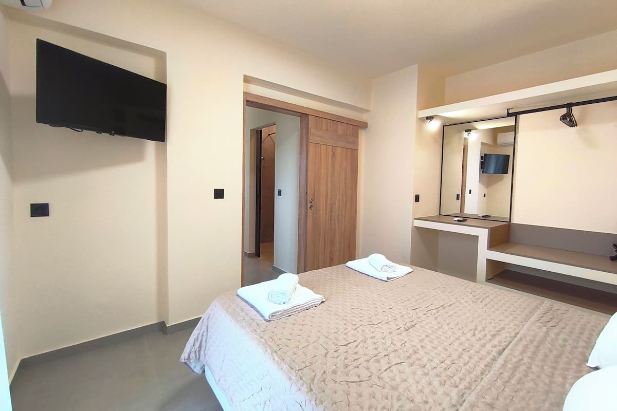 DELUXE-APARTMENT-2 BEDROOM-2 BATHROOMS- VILLAGE-MOUNTAIN VIEW | Hochwertige Bettwaren, Pillowtop-Betten, Schreibtisch