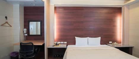 Blackout drapes, iron/ironing board, free WiFi, bed sheets