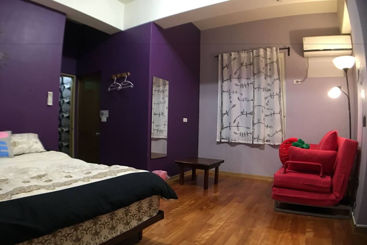 Desk, blackout curtains, rollaway beds, free WiFi