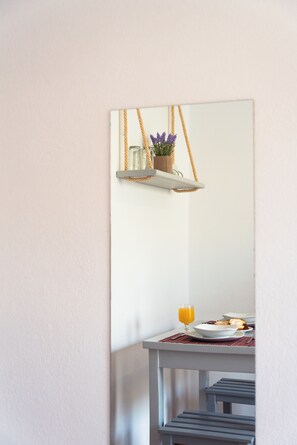 公寓 | 私人简易厨房 | 冰箱、炉灶、电热水壶、厨具/餐具