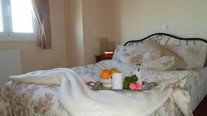 House, 3 Bedrooms | 3 bedrooms, in-room safe, soundproofing, iron/ironing board