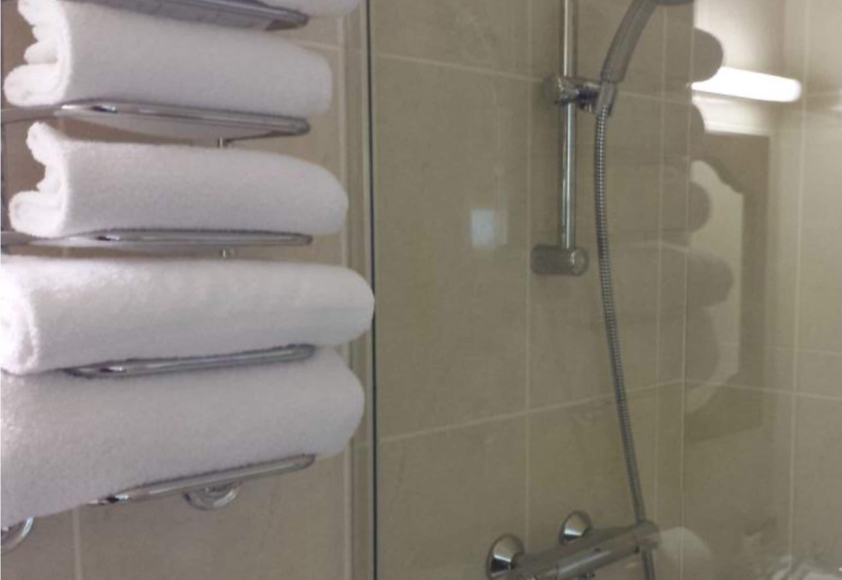 twin room | bathroom | free toiletries, hair dryer, towels