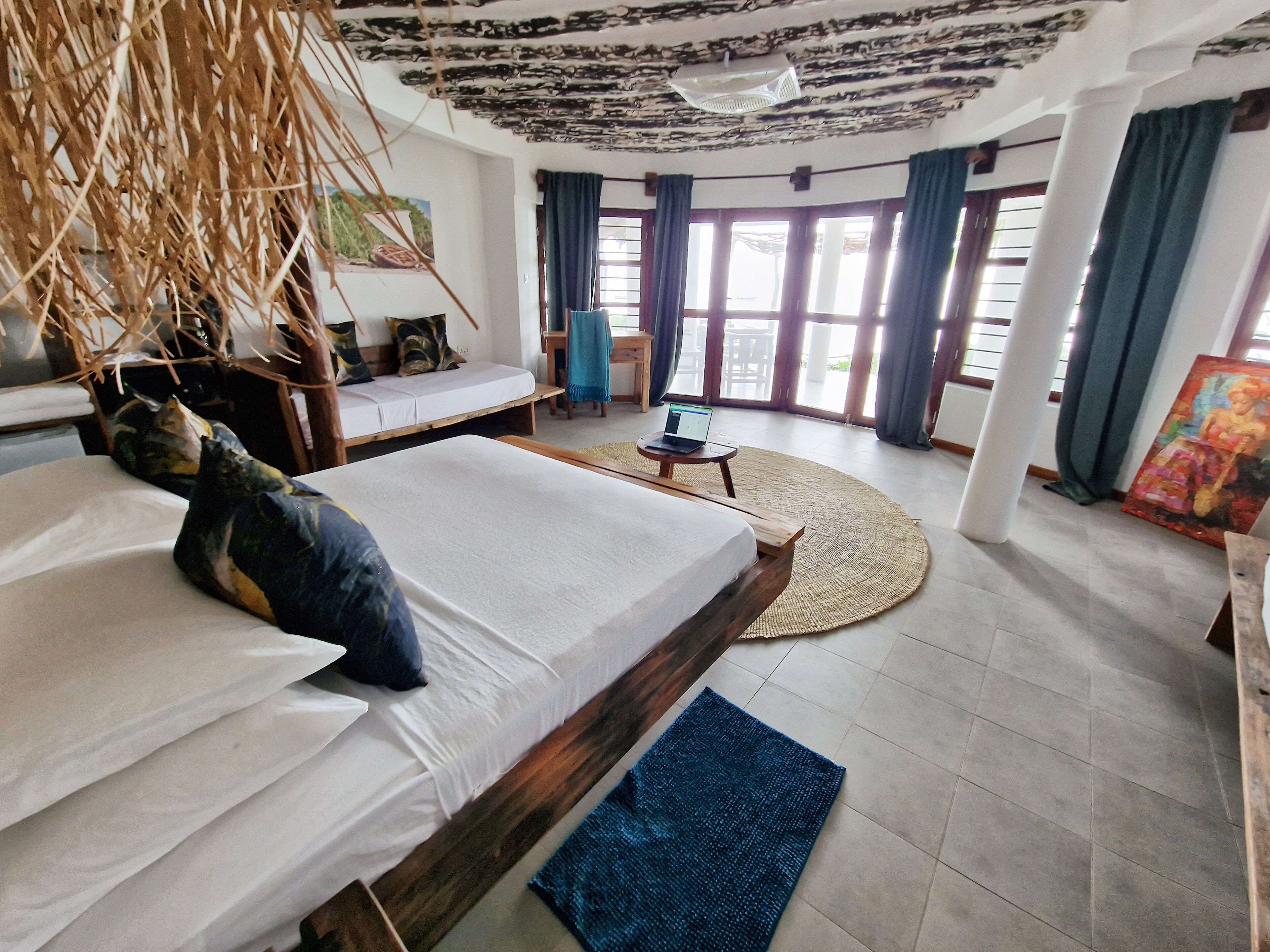 romantic quadruple room, 1 bedroom, ocean view, oceanfront (sunset) | 1 bedroom, select comfort beds, in-room safe, individually decorated