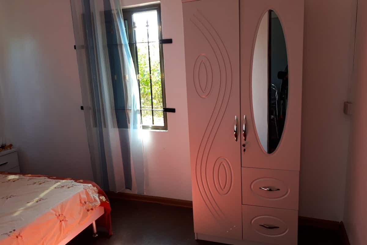 Comfort Apartment, 2 Bedrooms | Room amenity