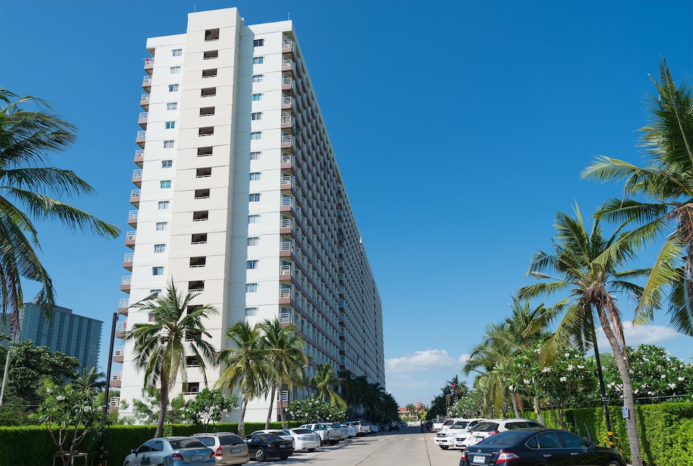 Rimhad Jomtien Condominium A