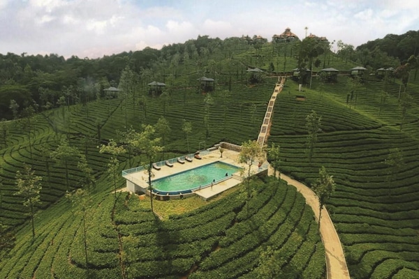 Kolam renang terbuka