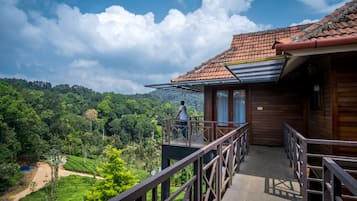 Hill Top Cottage | Porch