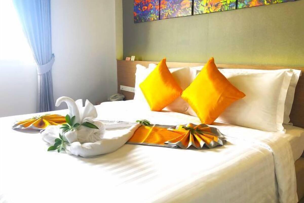 1 bedroom, minibar, in-room safe, desk