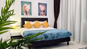 Presidential Suite, 2 Bedrooms, City View | 2 bedrooms, blackout drapes, soundproofing, iron/ironing board