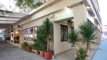 Fyrir utan