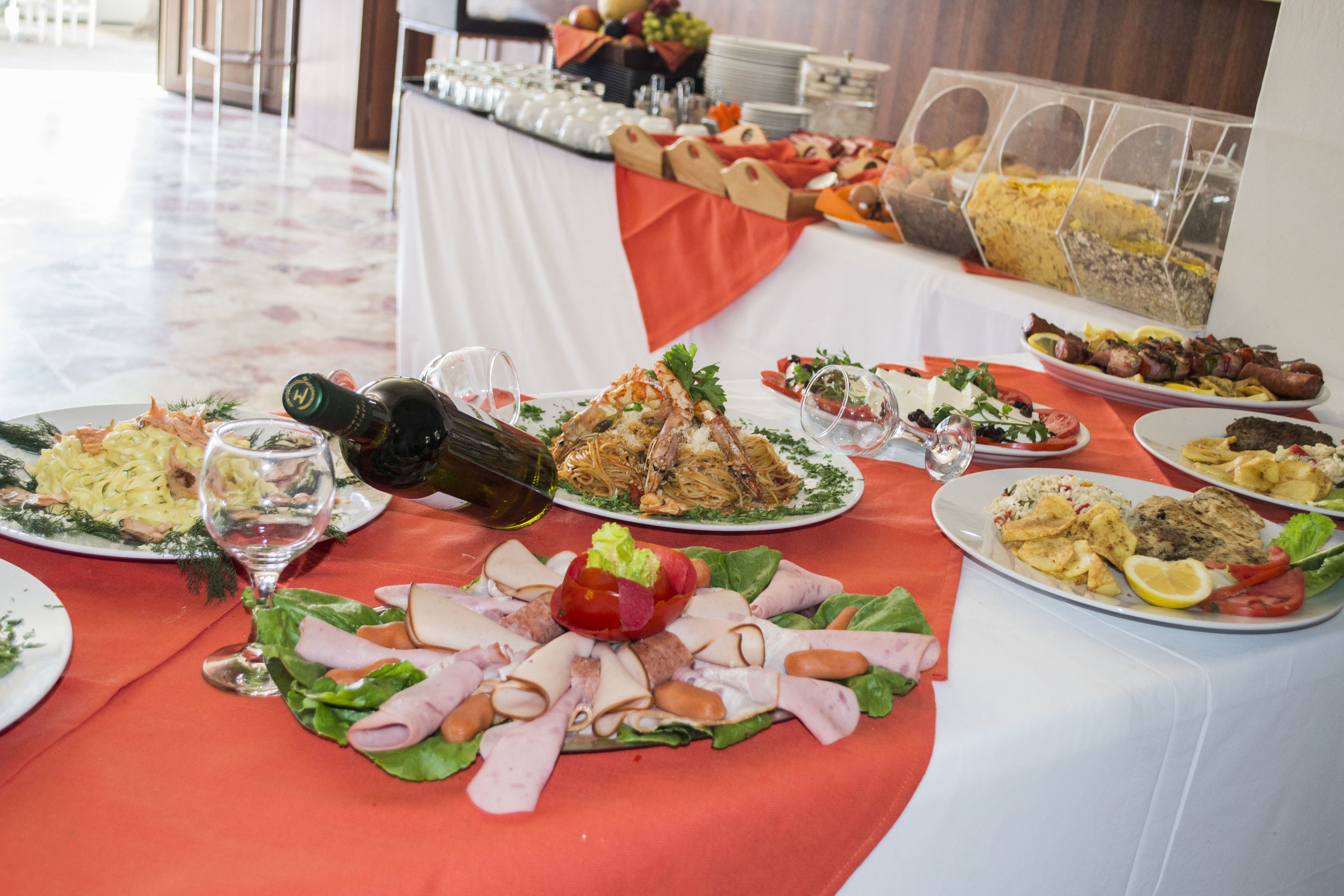 daily buffet breakfast (eur 8.00 per person)