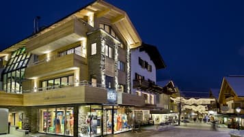 Front of property – evening/night