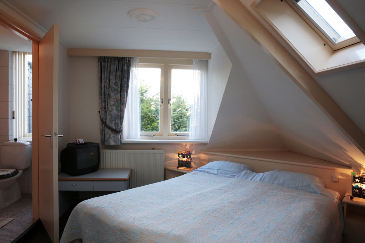 Apartment | Premium bedding, in-room safe, soundproofing, cribs (surcharge)