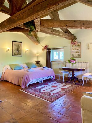 Egyptian cotton sheets, premium bedding, pillow-top beds, minibar - Maison Bersane (Le Poujol-sur-Orb)