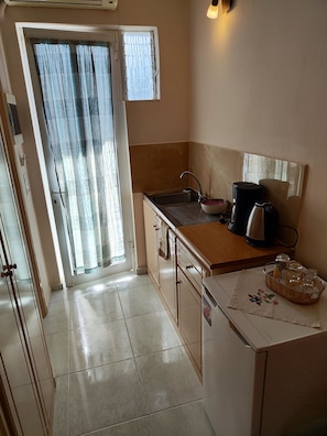 Studio, Sea View | Soundproofing, iron/ironing board, free WiFi, bed sheets - Yanna Studios & Apartments (Zakynthos)