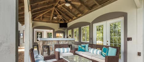 Televisión de pantalla plana de 40 pulgadas con canales vía satélite