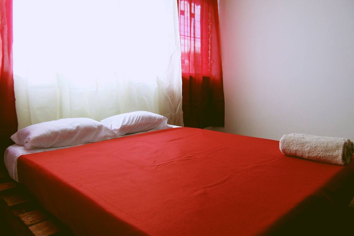 Iron/ironing board, free WiFi