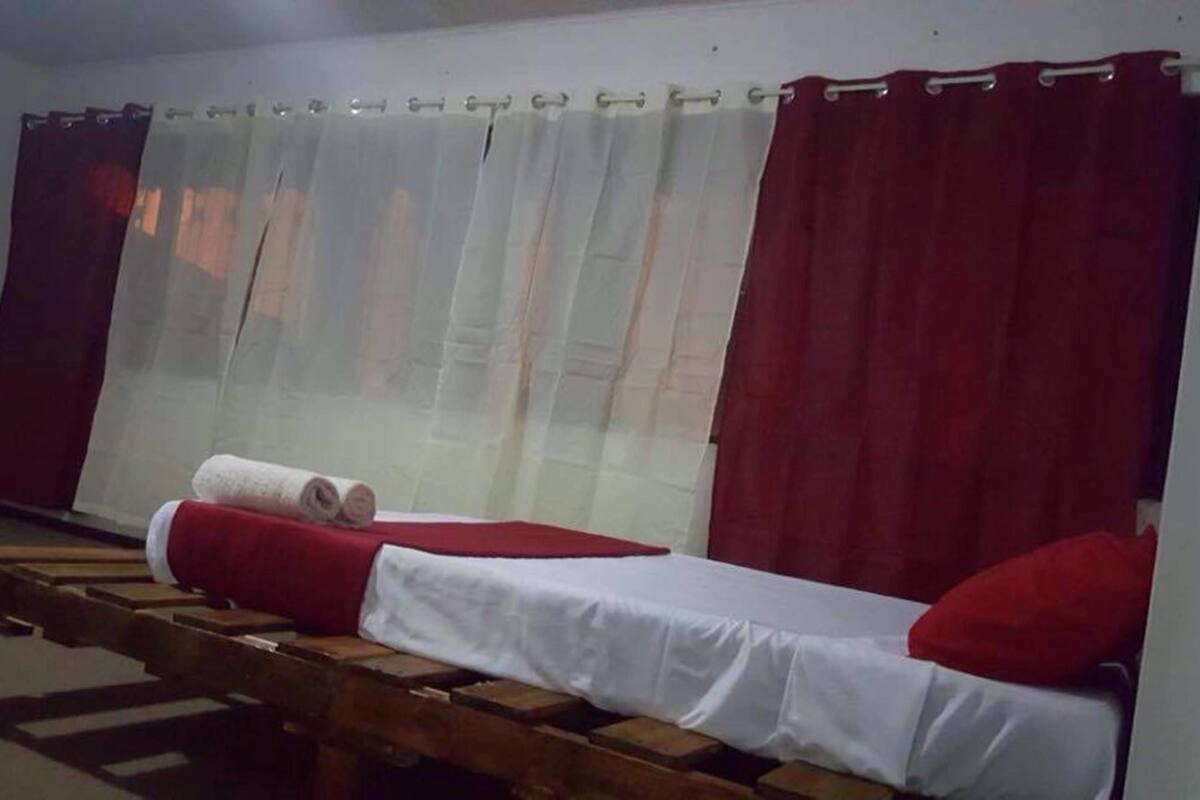 Iron/ironing board, free WiFi