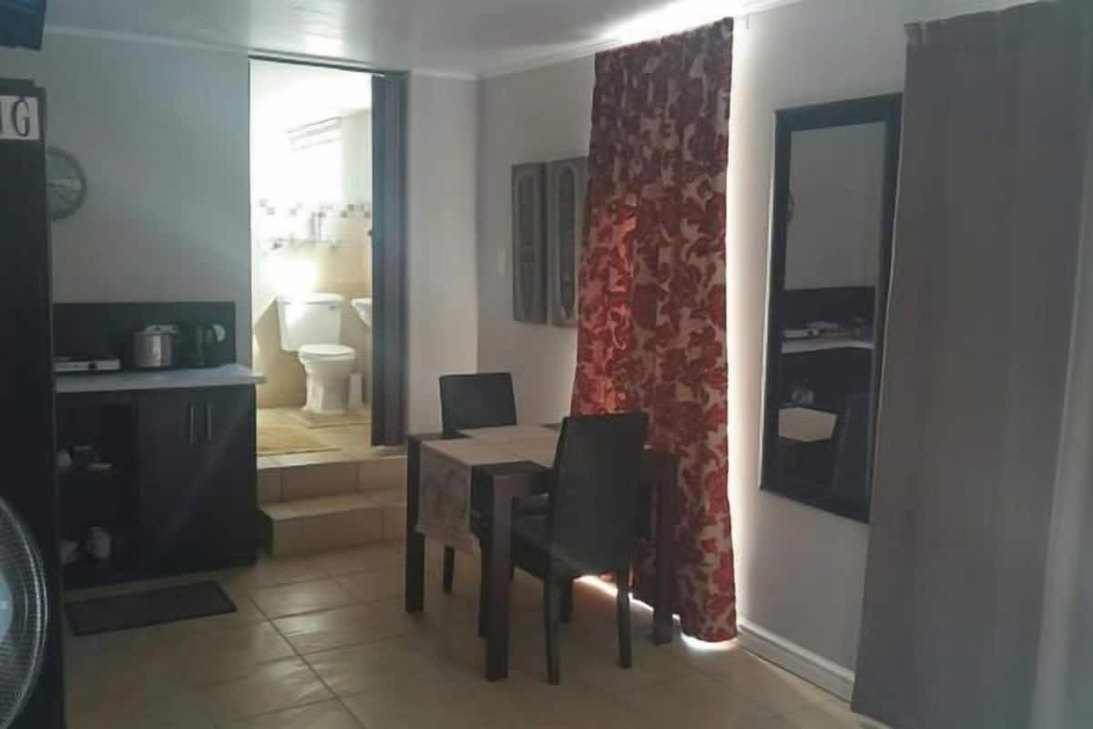 Kamar Double Comfort, 1 kamar tidur | Makan di kamar