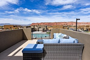 House, Multiple Beds, Pool View (The View At The Escapes) | Property grounds