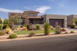 House, Multiple Beds, Mountain View (Mi Casa Es Su Casa) | Exterior - Mi Casa Es Su Casa (St. George)