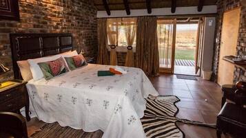 In-room safe, wheelchair access