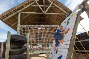 Children’s play area – outdoor