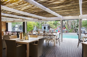 Children's play area - outdoor - Seals Backpackers (Cape Saint Francis)