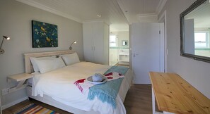 Full Stop | Free WiFi - Seals Backpackers (Cape Saint Francis)